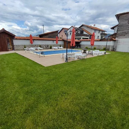 - сидона サパレヴァ・バニャ